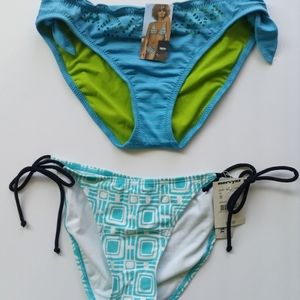 2 bottom bikinis